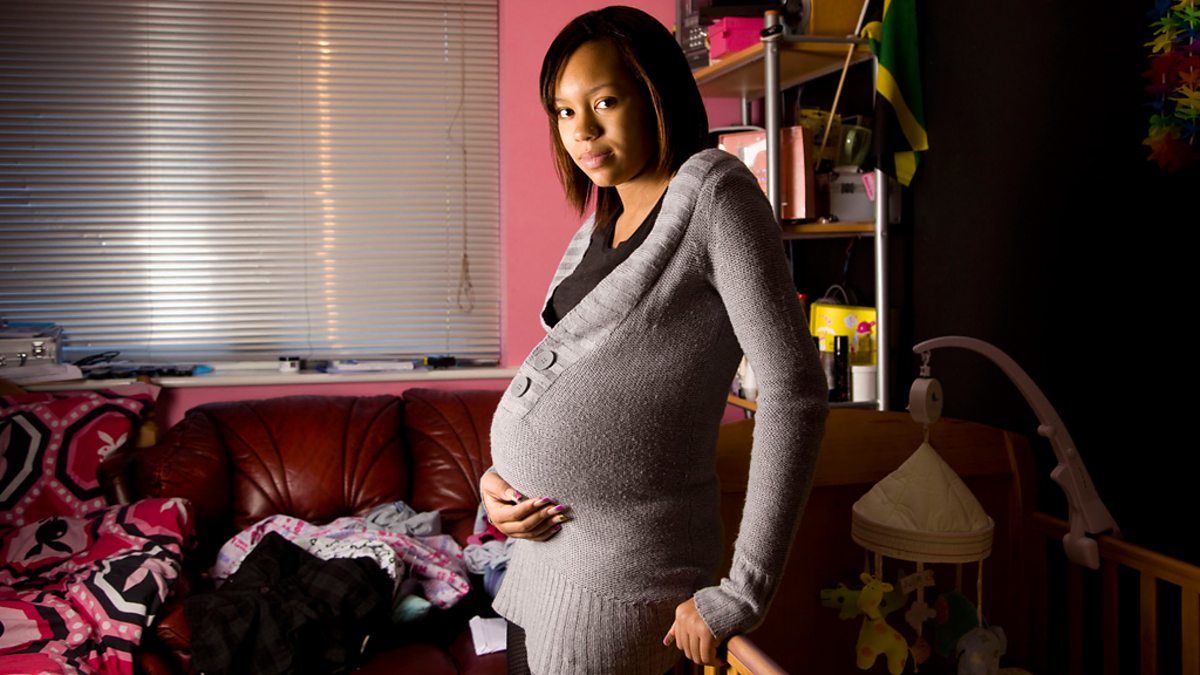 BBC Three - Underage and Pregnant, Series 2, Cacherrah and Chenice.