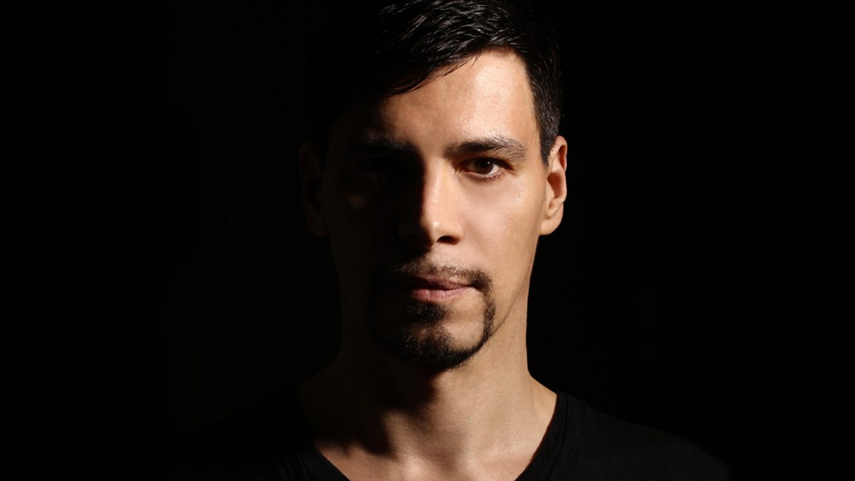 "Thomas Gold" && ( исполнитель | группа | музыка | Music | Band | artist ) && (фото | photo). Артист Klahr.