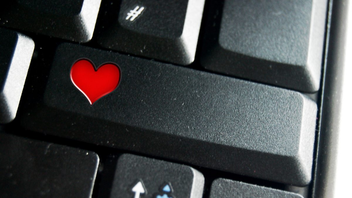love virtually & every seventh wave daniel glattauer love virtually & every seventh wave daniel glattauer