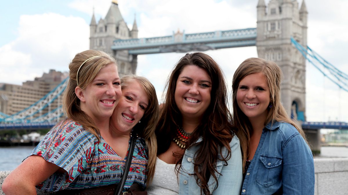 Abby and Brittany hit the road with their girlfriends to explore Chicago. 