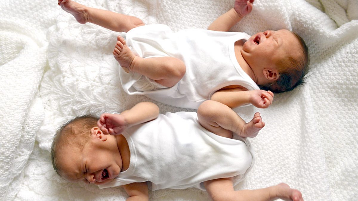 two-sets-of-twins-are-born-on-the-same-day-daily-mail-online