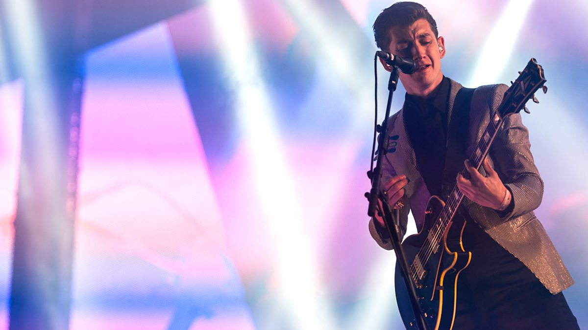 Arctic monkeys live. Arctic monkeys glastonbury 2013. the arctic monkeys glastonbury festival.