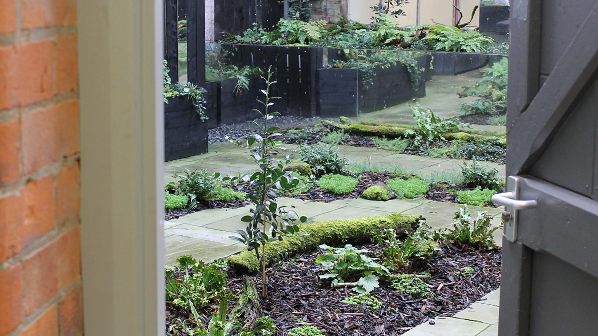 BBC Radio Ulster Gardeners' Corner, Gardeners' Corner, Gardeners