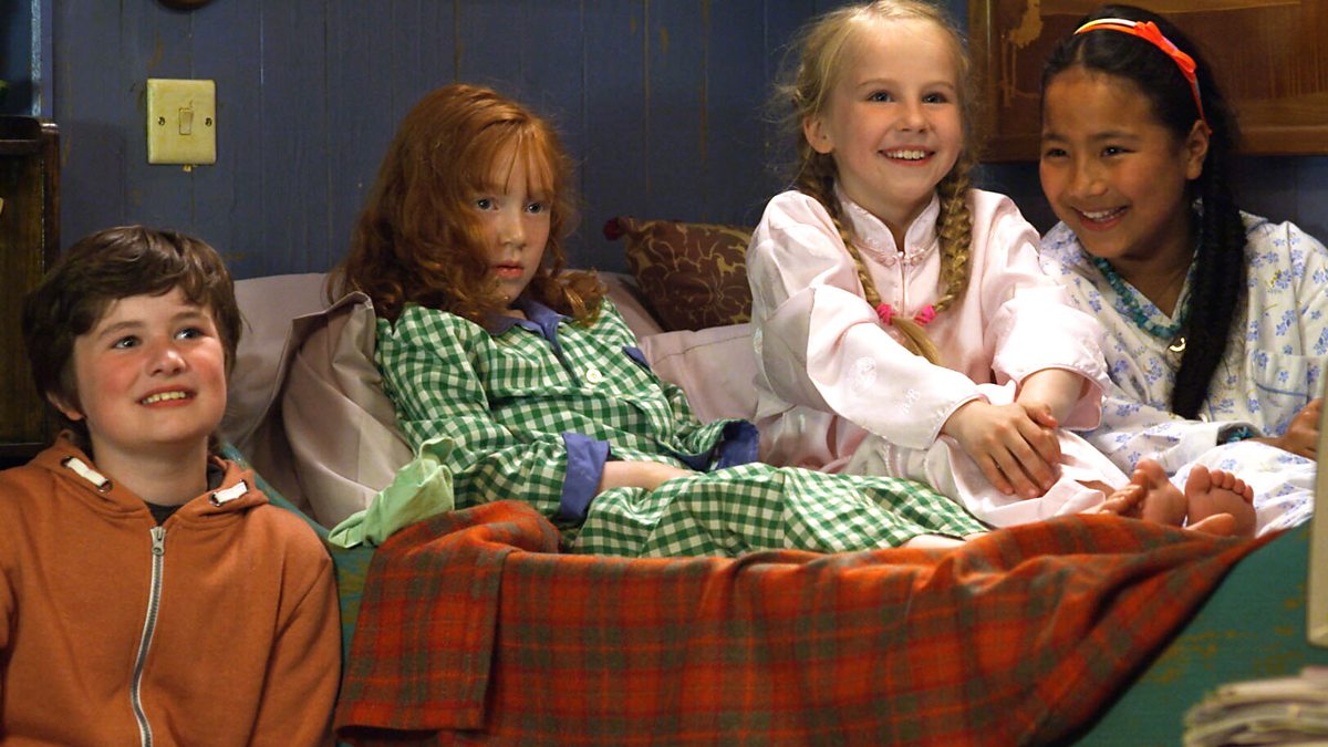 katie-morag-series-1-18-grannie-islands-ceilidh-grandpas-bowl