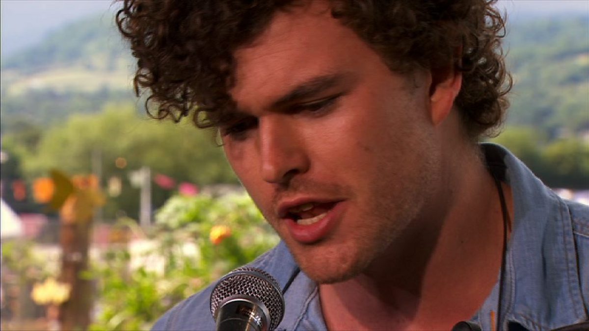 Vance joy riptide. Vance Joy. Riptide Vance Joy. Riptide Vance Joy клип. Жена Vance Joy.