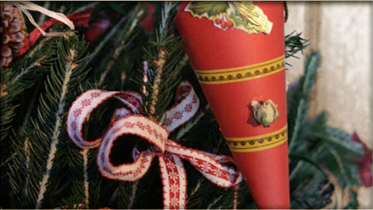 BBC Two Victorian Farm Christmas, How To Dress The Tree