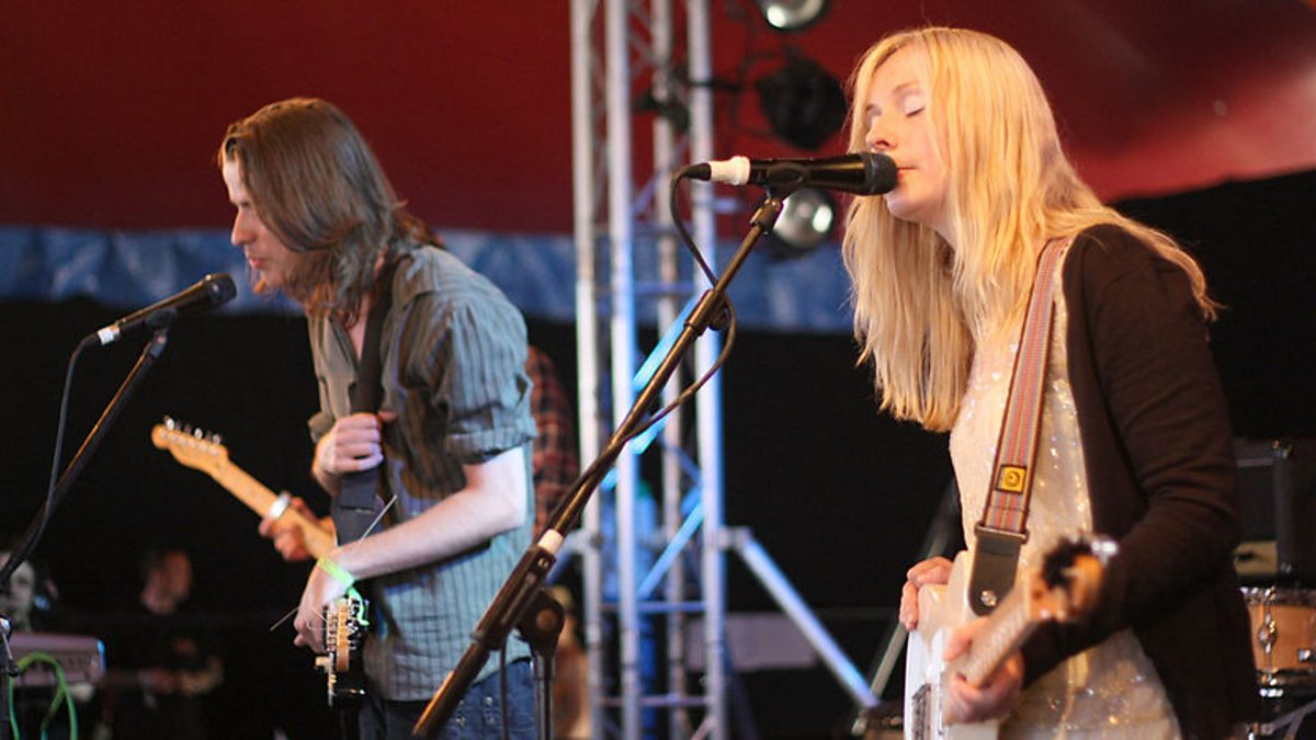 BBC Music Glastonbury, Lanterns On The Lake I Love You, Sleepyhead