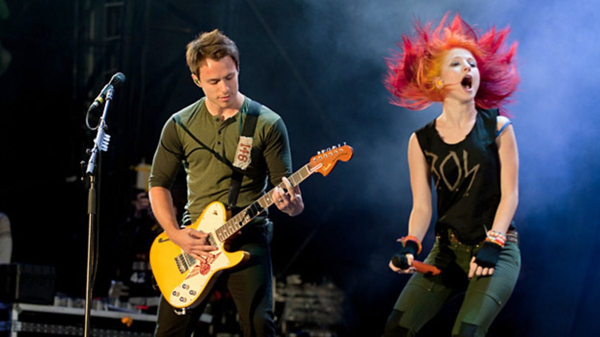 29 reading. Paramore 2010. Paramore Misery Business.