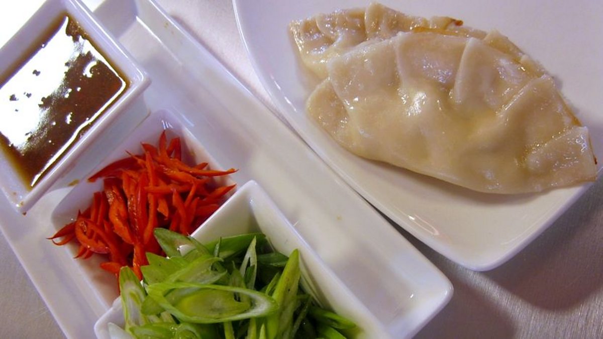 BBC Two The Hairy Bikers' Cook Off, Episode 27, How To Make Chicken Gyoza