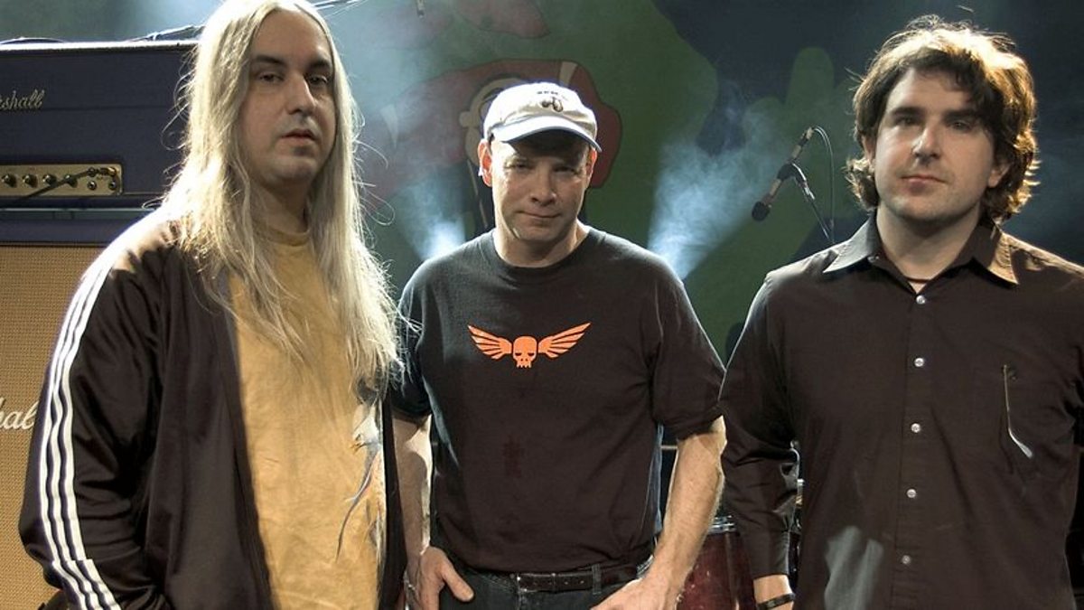 Dinosaur jr 90s. Dinosaur группа. Dinosaur jr sonic группа. майк джонсон dinosaur jr. Dinosaur jr band.