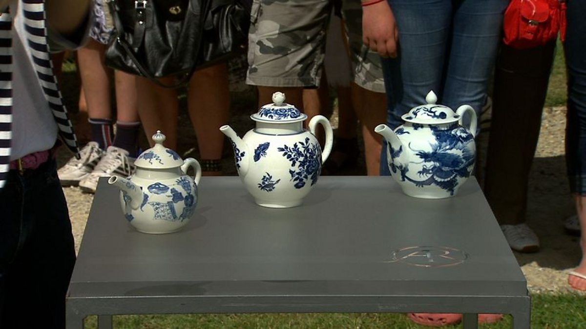 BBC One Antiques Roadshow, Series 34, Lulworth Castle 1, BASIC