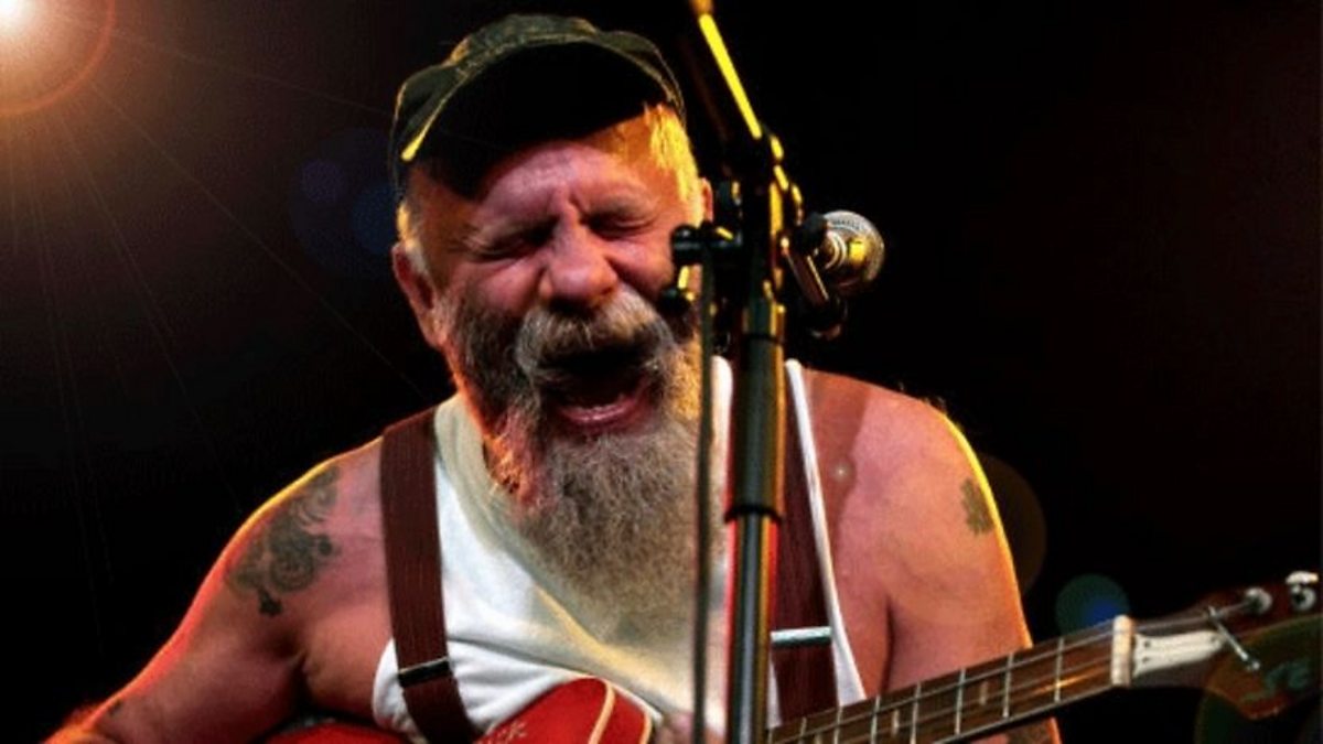 Стив википедия. Seasick Steve. Seasick Steve - cheap (2004). Get Seasick picture. LP Seasick Steve: Hubcap Music.