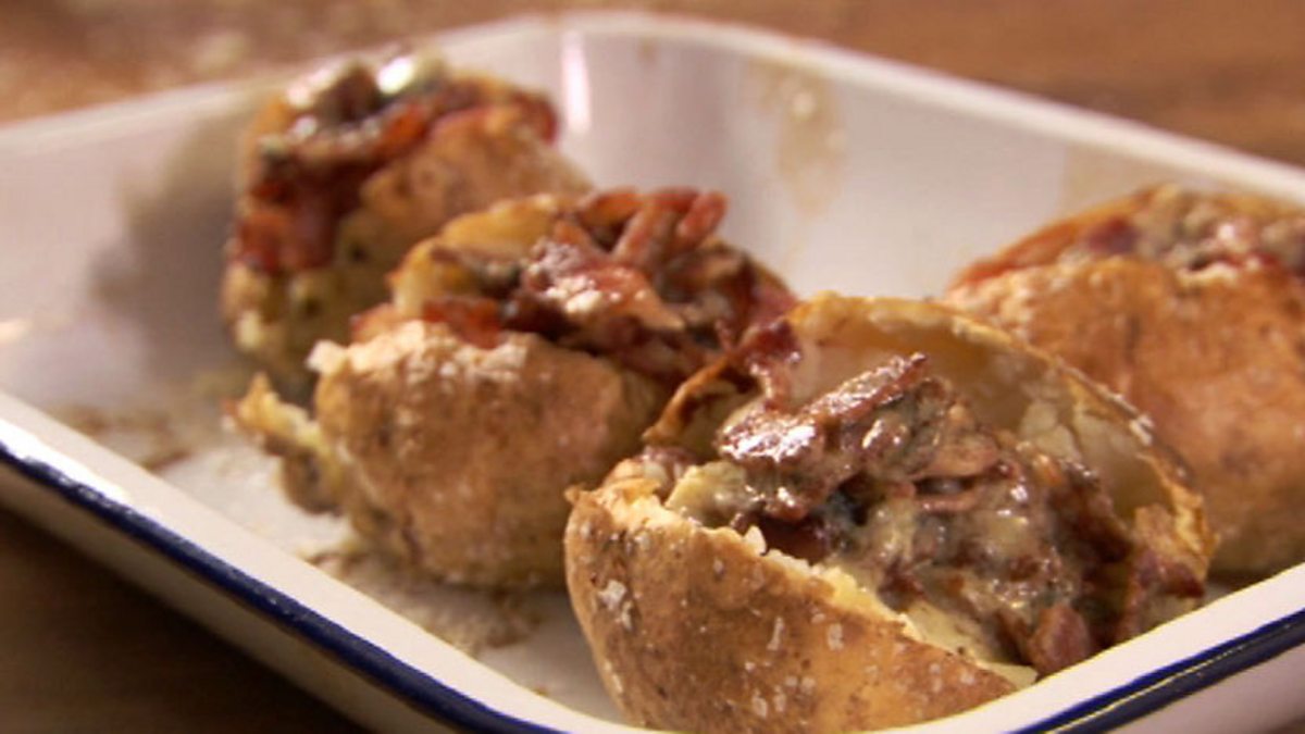 BBC One Nigel Slater's Simple Cooking, Series 1, Nigel's jacket potatoes