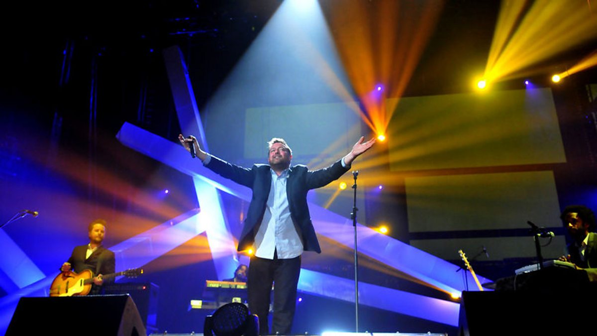 Bbc - Bbc Children In Need, 2011, Rocks Manchester, Elbow - One Day 