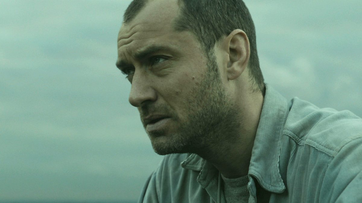 чёрное море (2014). черное море 2014 отзывы. черное море 2014 отзывы. джуд лоу черное море. чёрное море (2014) постер.