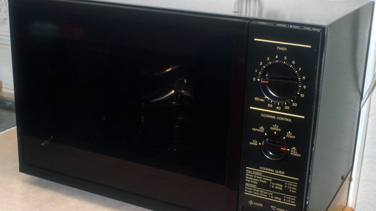 BBC Radio 4 The Food Programme, How Britain fell in love with the microwave