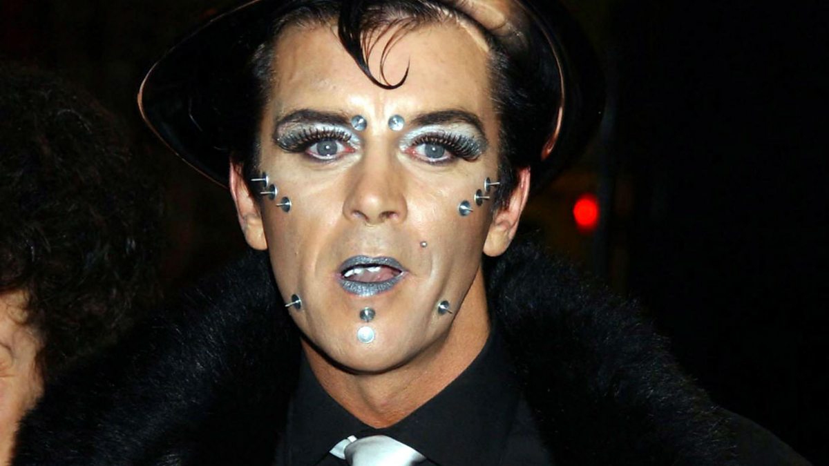 Steve strange. Стив Стрейндж. Visage Band. Visage Steve Strange. Стив Стрейндж в молодости.