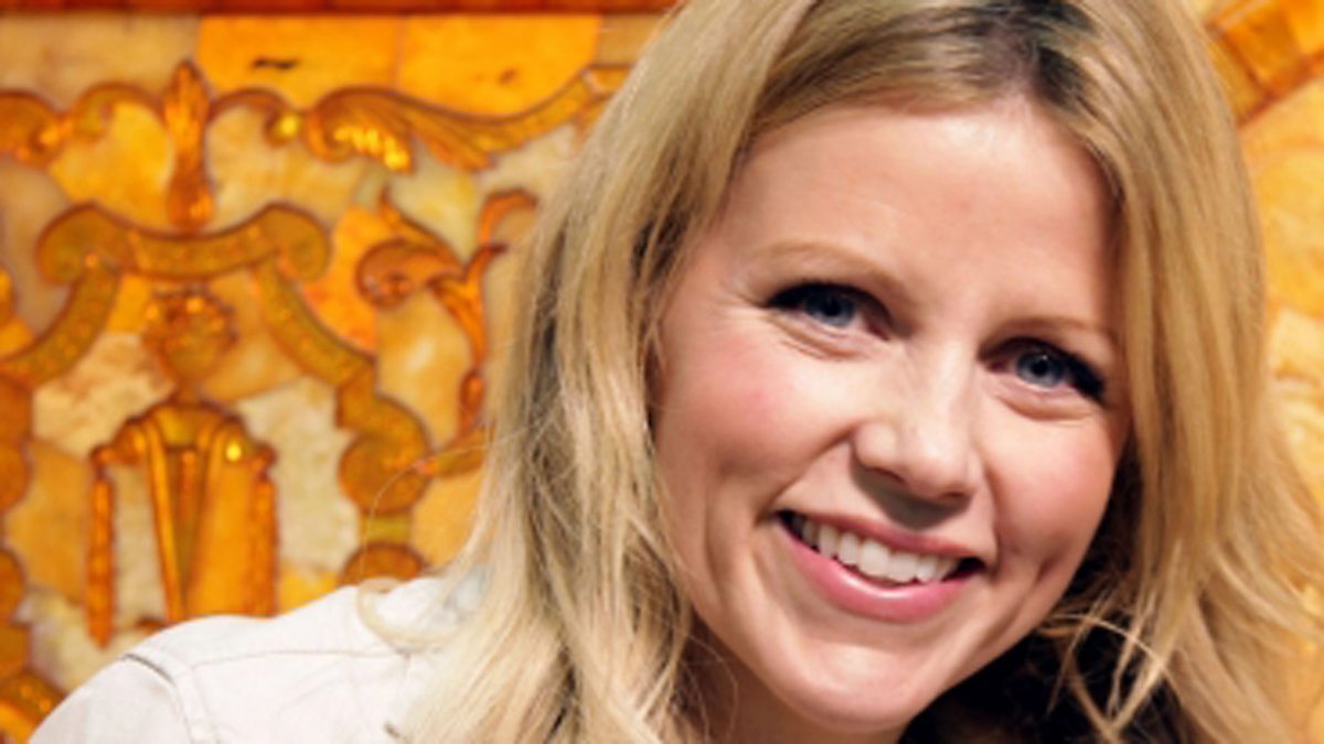 ellie harrison orange coat countryfile