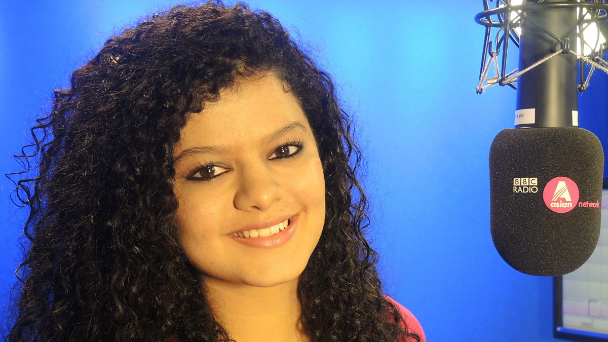 Voice she. Palak Muchhal. Palk певица. Palak Muchhal новая песня Tumpe Mar. Все мы в мире разные палак.