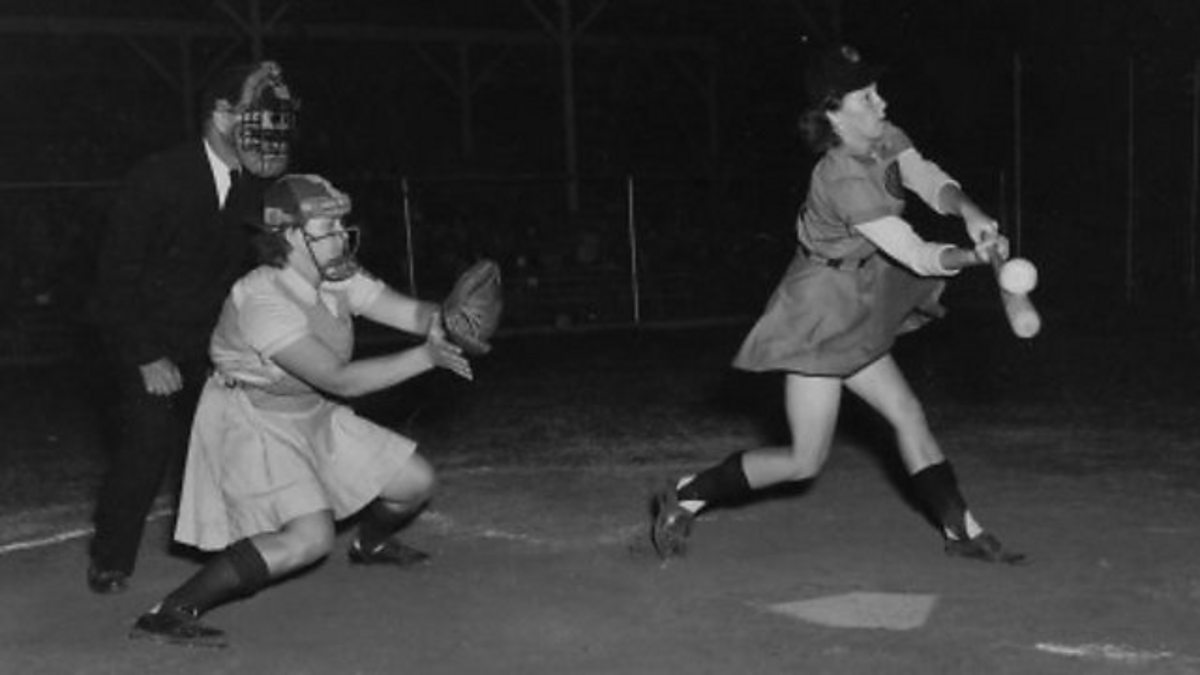 BBC World Service Witness History, Women's Baseball in WWII