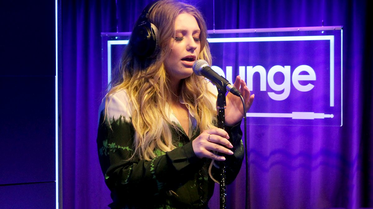 Ella henderson 21 reason. Ella Henderson. Ella Lounge. React Mixed от Switch Disco Ella Henderson. Offenbach Ella Henderson.