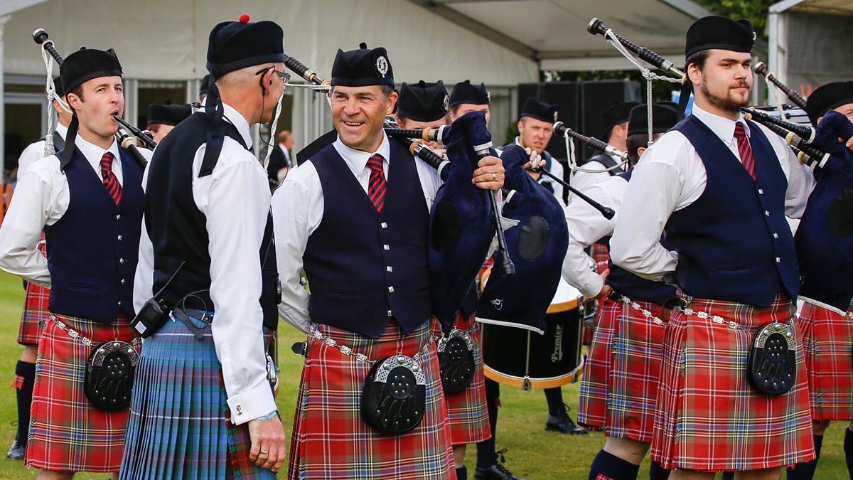 BBC One - World Pipe Band Championships, 2015, Dowco Triumph Street - MSR