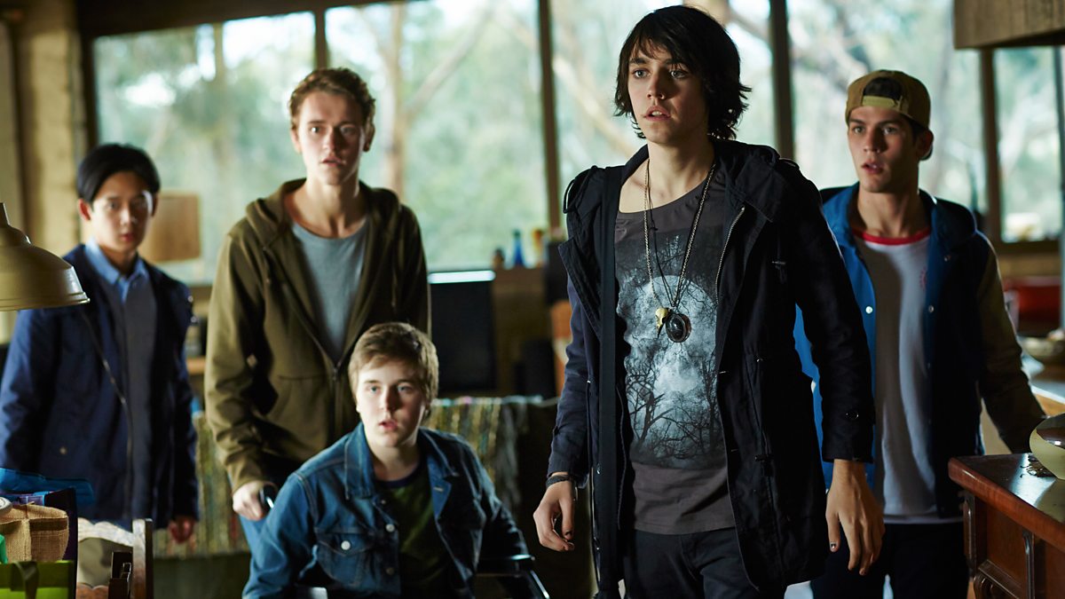 BBC - CBBC - Nowhere Boys, Series 2, Episode 1 - Credits