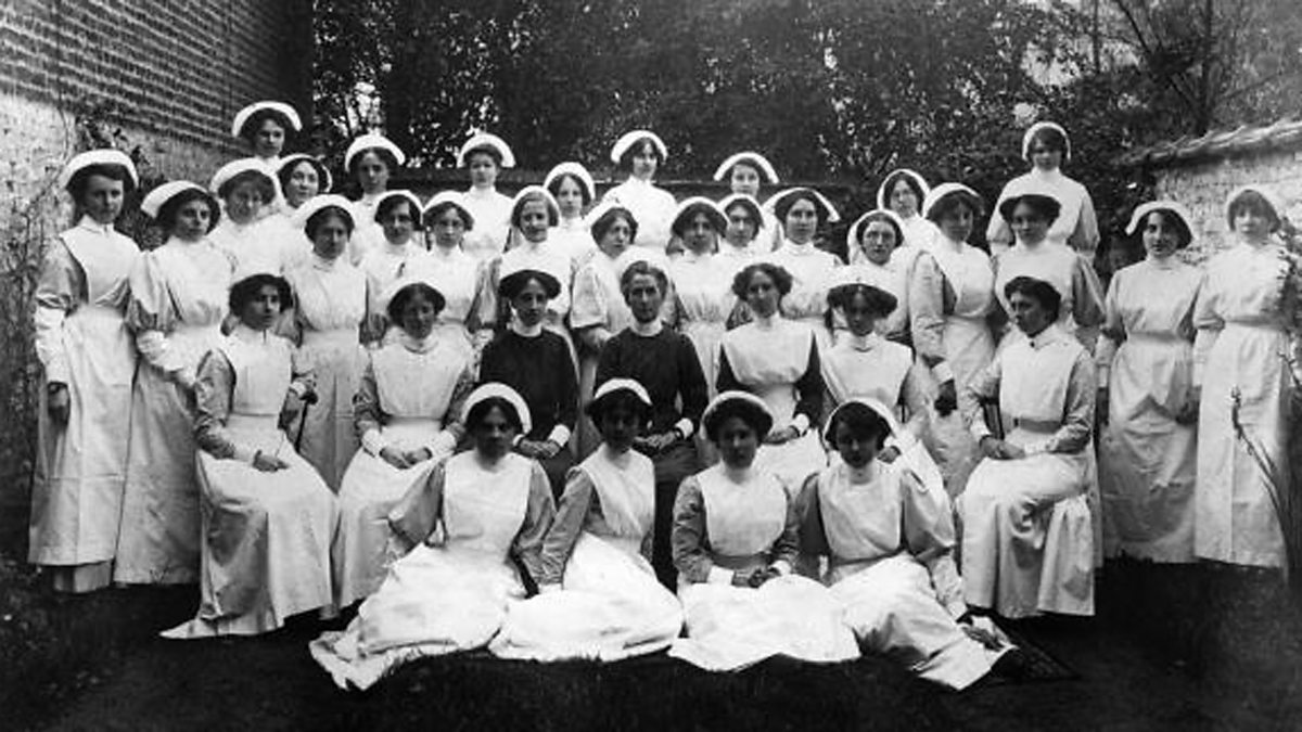 What Did Nurses Do In World War One