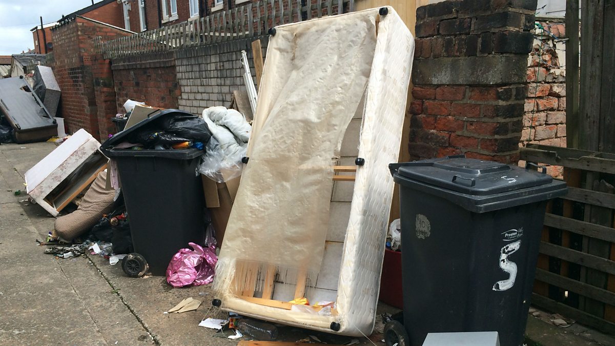 BBC Radio 5 Live - 5 Live In Short, What’s the cost of fly tipping?