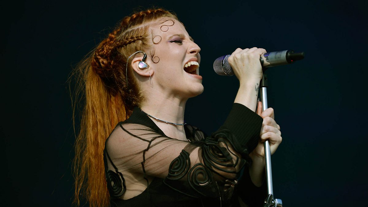 BBC Radio 1 - BBC Radio 1's Big Weekend, 2016, Jess Glynne - Hold My Hand