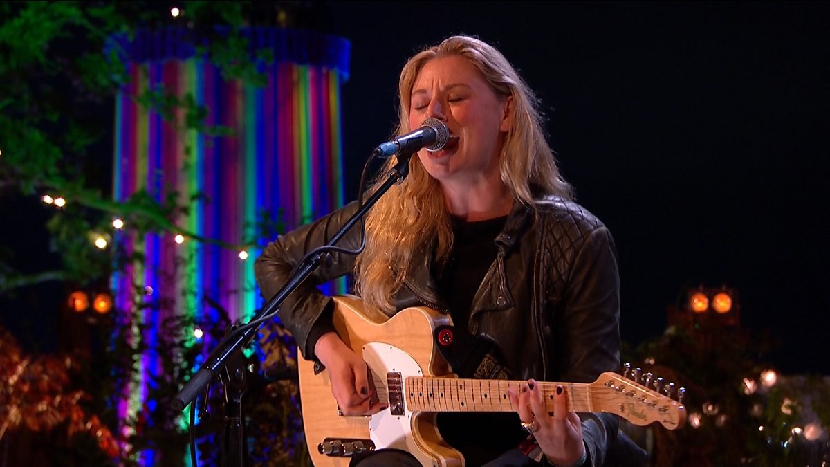 BBC Music - Glastonbury, 2016, Joanne Shaw Taylor – Mud Honey (BBC Two ...