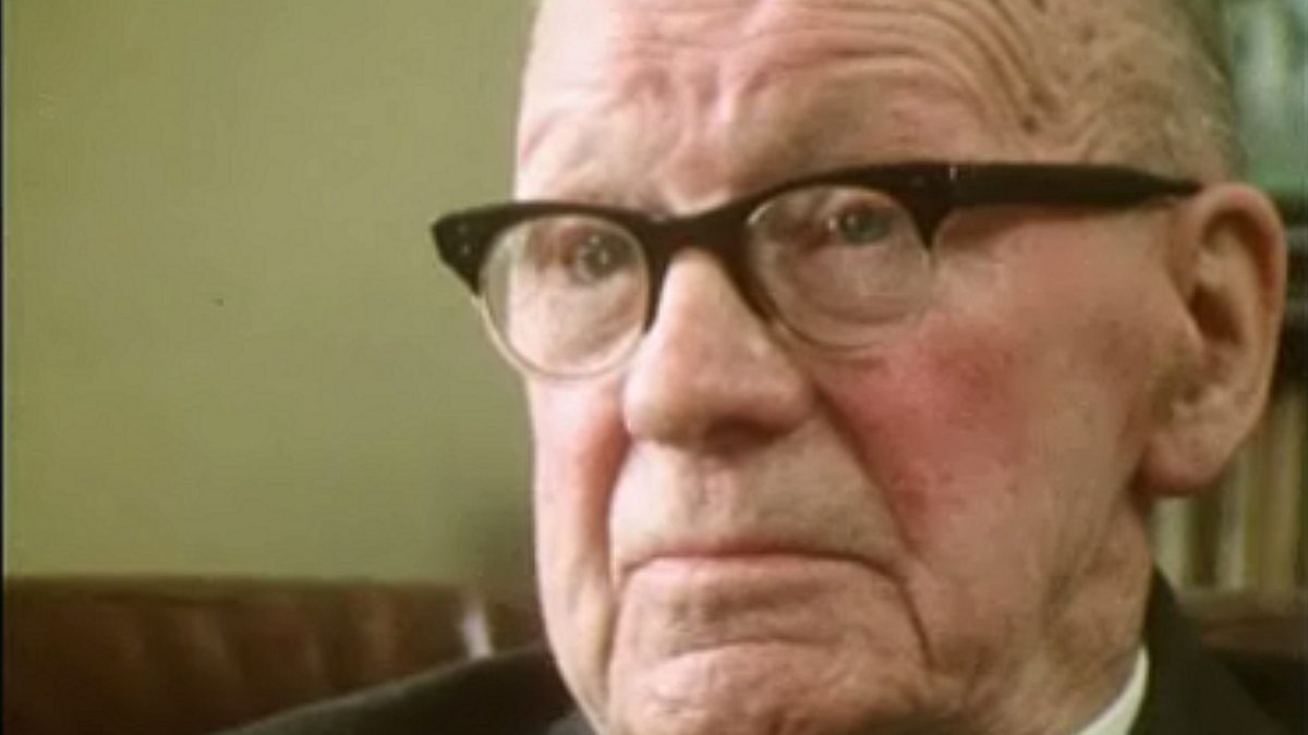 S4C Almanac, Almanac Lewis Valentine Yn Cofio