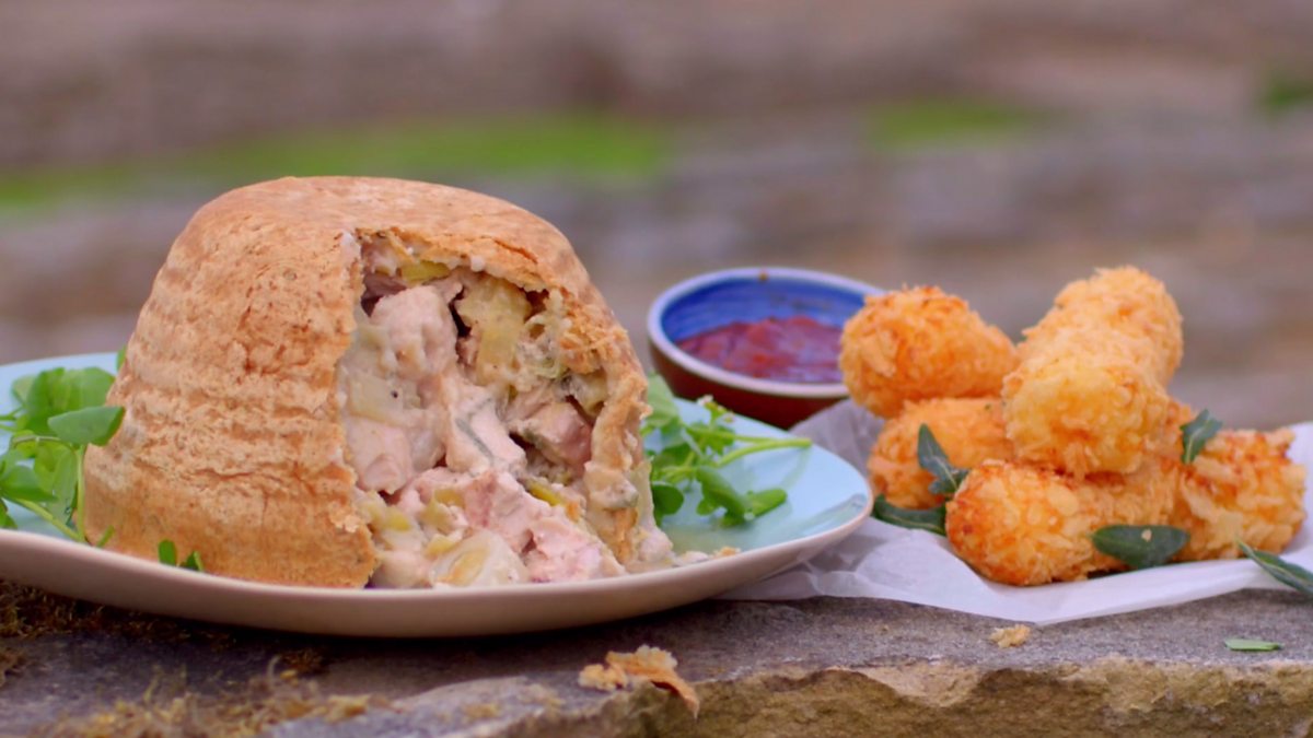 BBC Two Hairy Bikers Chicken & Egg, UK, Chicken and leek pudding