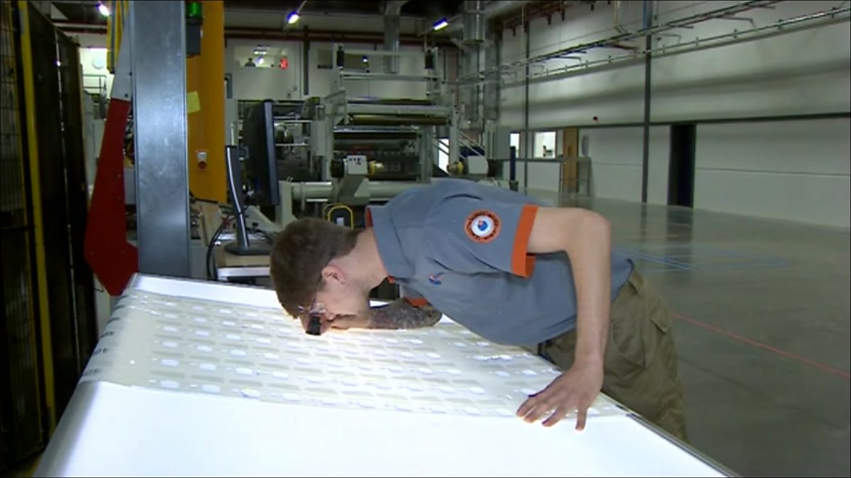 BBC One Look North (North East and Cumbria), Lunchtime News, 09/09