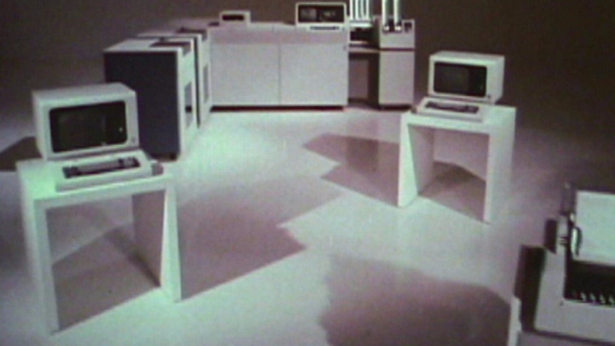 BBC ALBA - Aghaidh ri Aghaidh, Series 1, Jobs v Gates, Tha IBM a ...