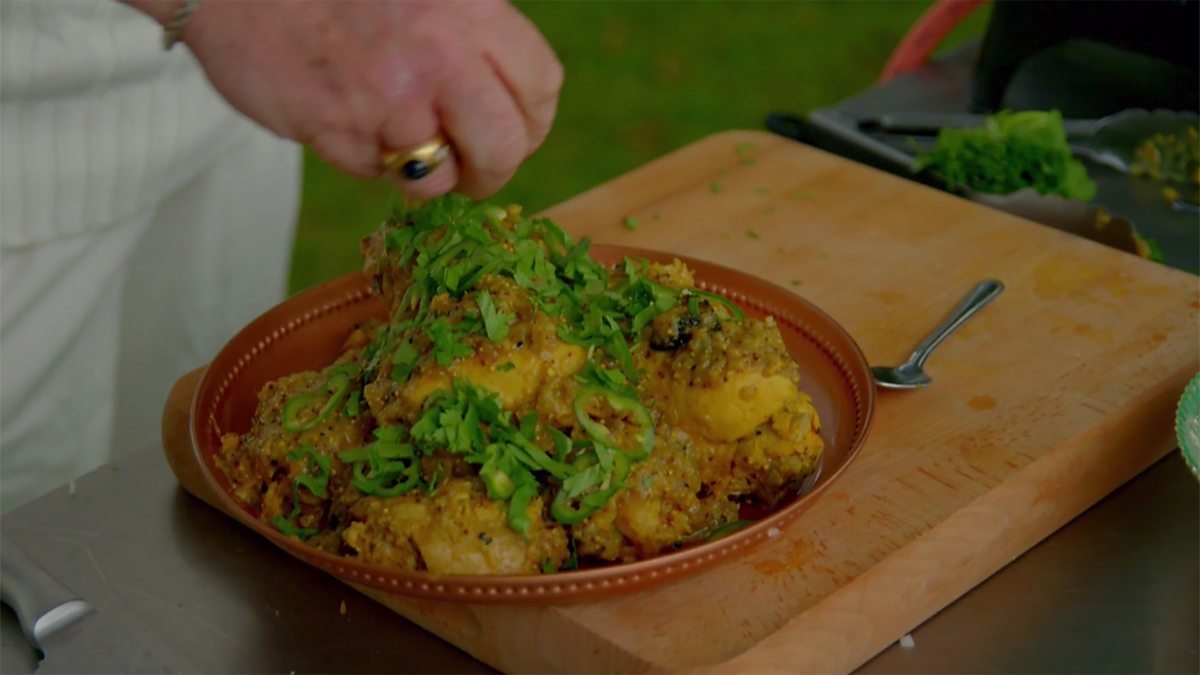 BBC Two Hairy Bikers Chicken & Egg, UK 2, Shorshe Murgi