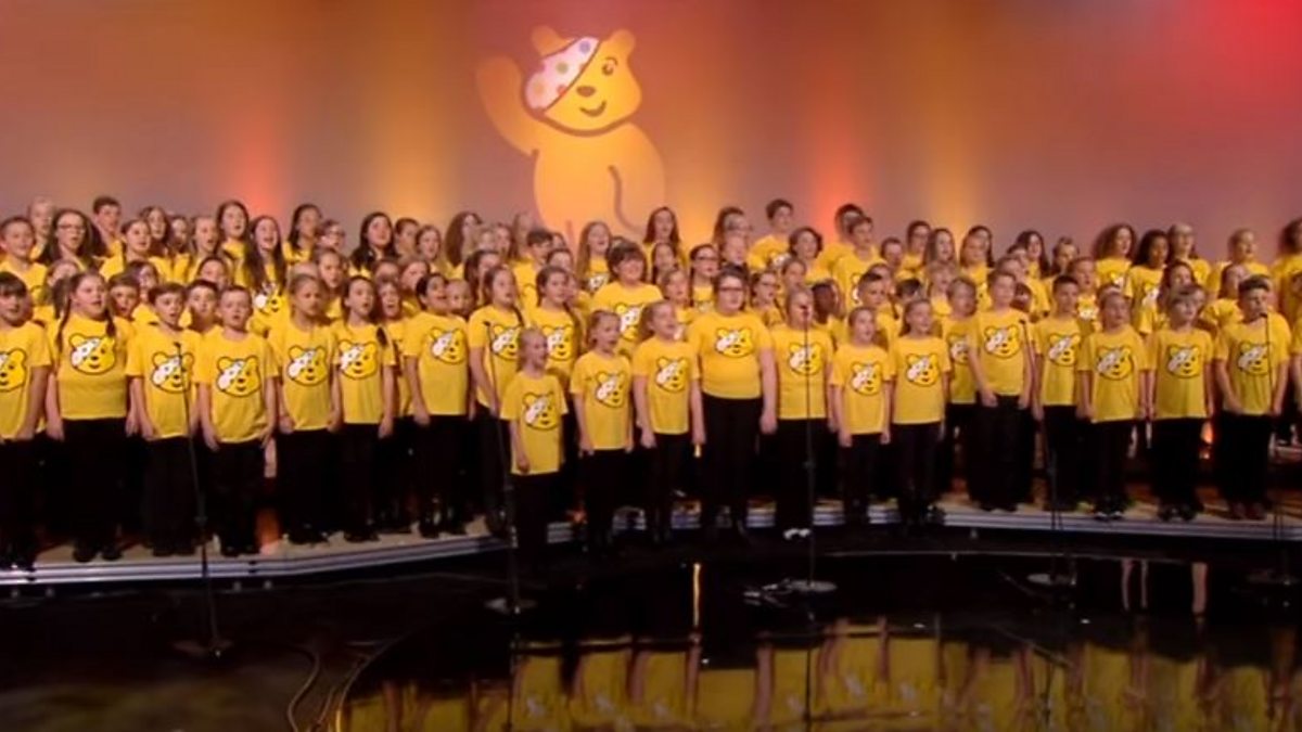 Bbc Children In Read Choir Behind