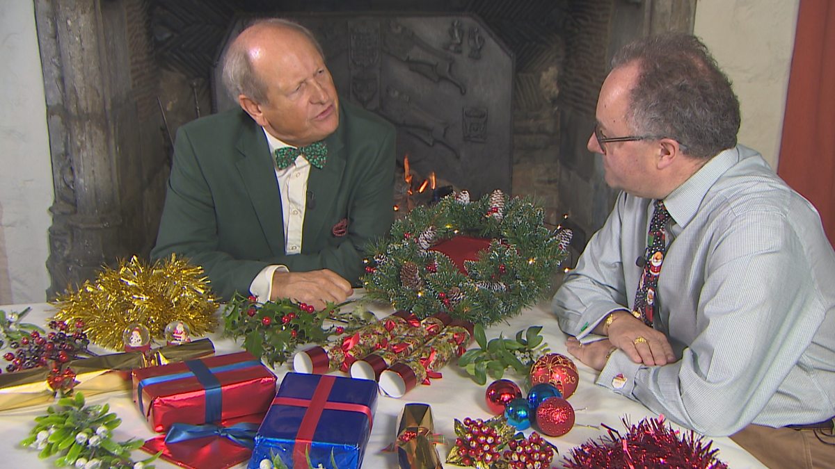 BBC One Bargain Hunt, Series 46, Detling 25, Christmas decorations
