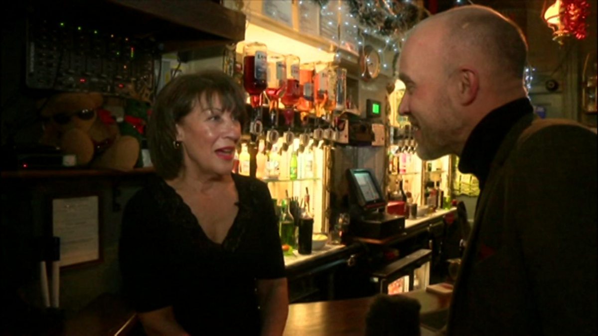 BBC One Look North (East Yorkshire and Lincolnshire), Weekend News