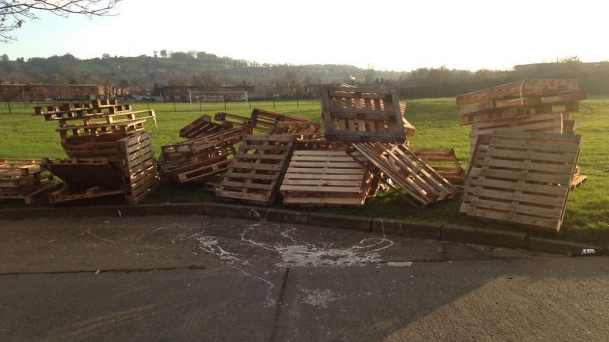 BBC Radio Ulster The Nolan Show, Pallets dumped at bonfire sites in