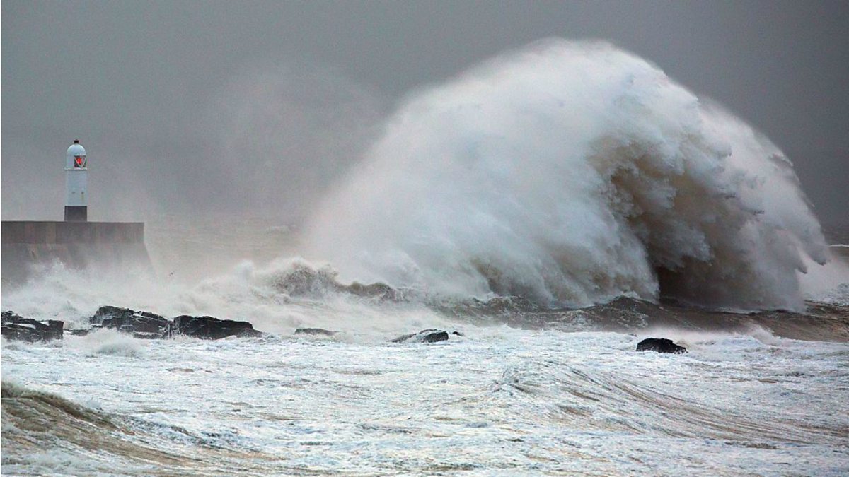 BBC World Service - Weatherworld, Storms