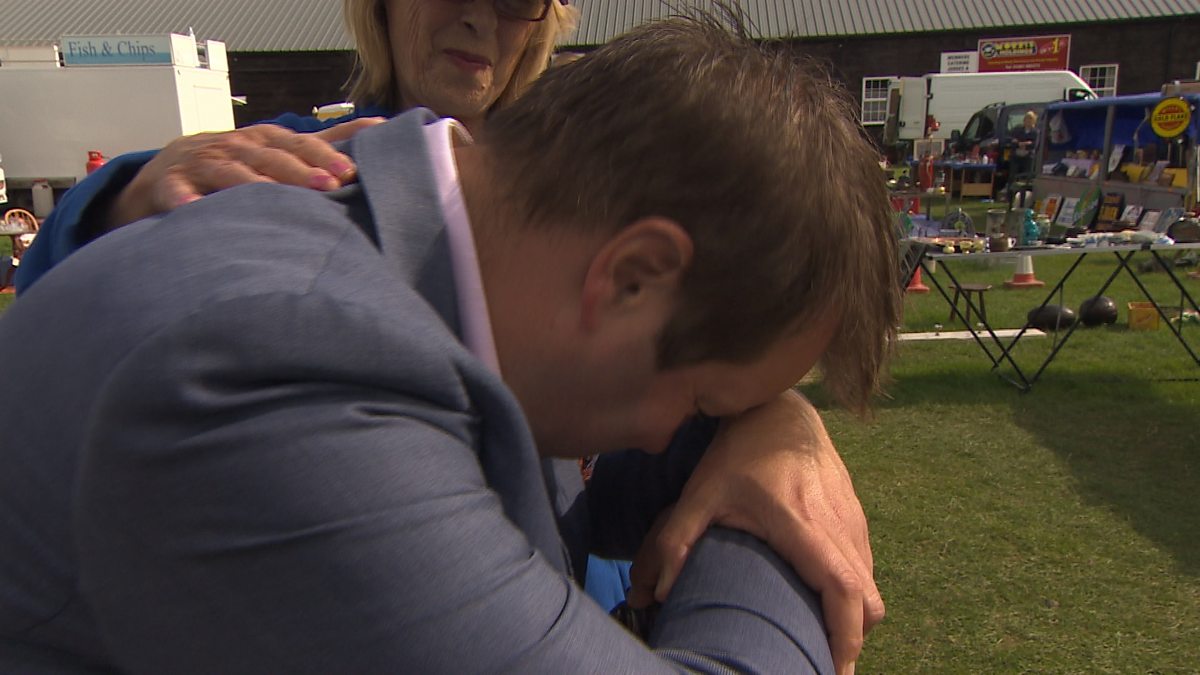 Bbc One Bargain Hunt Series 46 Oswestry 8 Thomas Has His Work Cut Out 8552