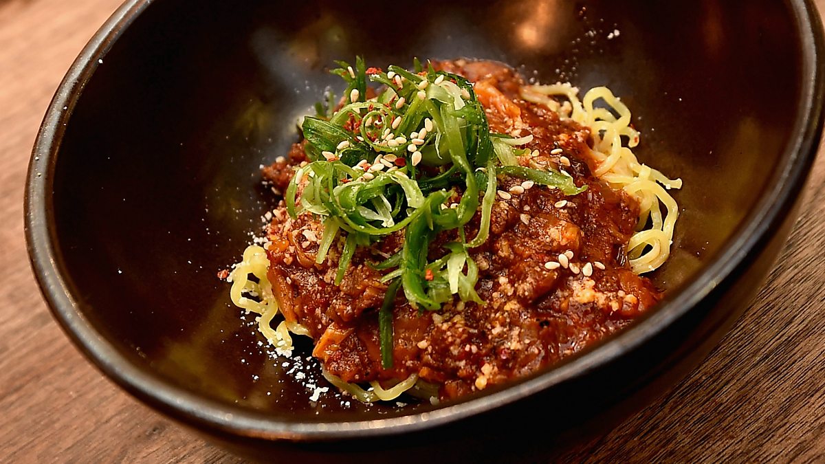 BBC World Service BBC OS, How to ruin spaghetti Bolognese