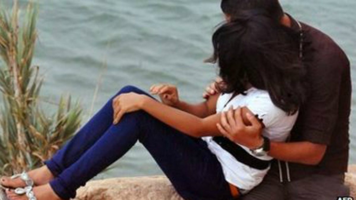 BBC Asian Network - BBC Asian Network's Big Debate, Shazia Awan, Is sex before marriage still a problem for Asians?