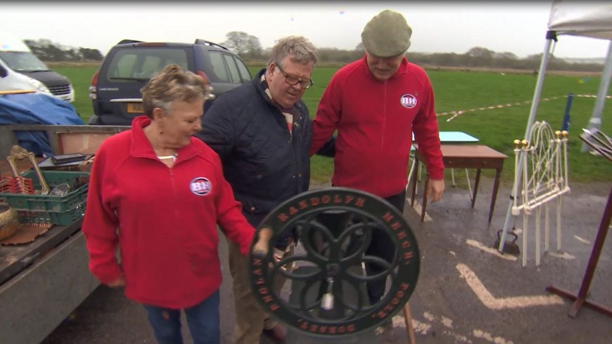BBC One Bargain Hunt, Series 47, Newark 26, Sealing the deal