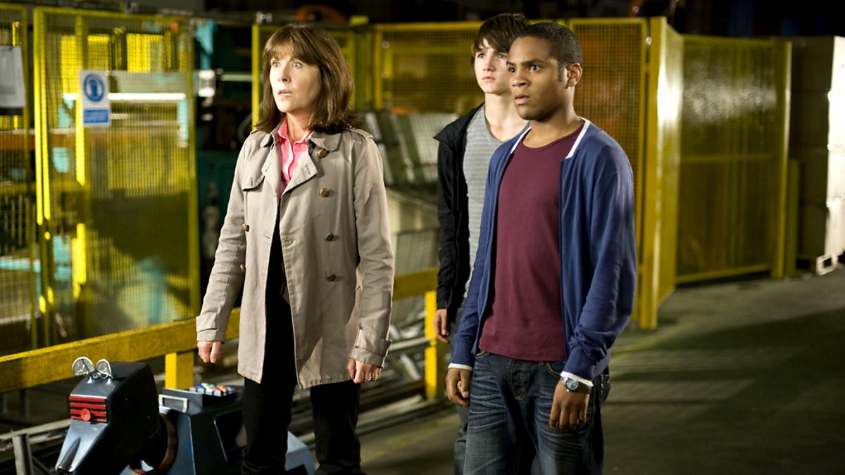 BBC - CBBC - The Sarah Jane Adventures, Series 1 (Double Episodes
