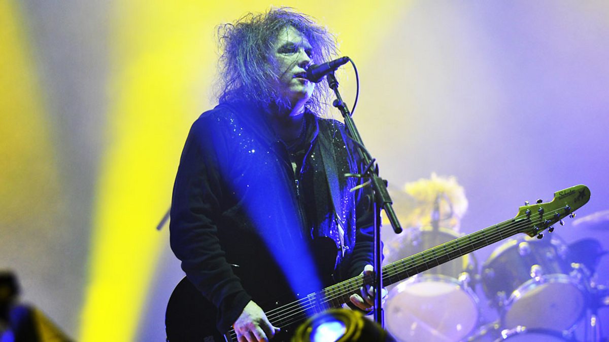 BBC - Robert Smith on The Cure's 40th anniversary and first ever gig in ...