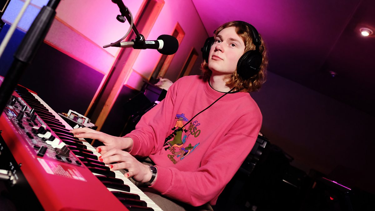 BBC Radio 1 - Huw Stephens, Trudy And The Romance in session, Trudy ...