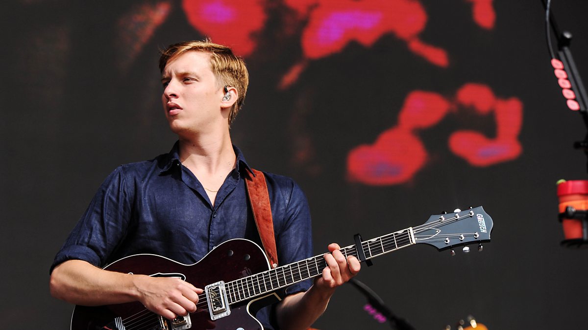 BBC Music - Biggest Weekend, George Ezra hits his stride with Shotgun