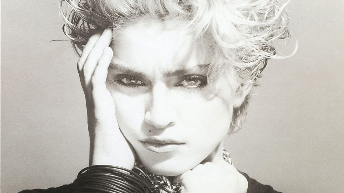 Мадонна время. Мадонна 2001. Madonna 1983 Lucky Star. Экспресс е селф Мадонна. Madonna physical attraction.